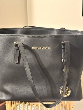 Michael Kors Jet Set Travel TZ Tote Black NWT